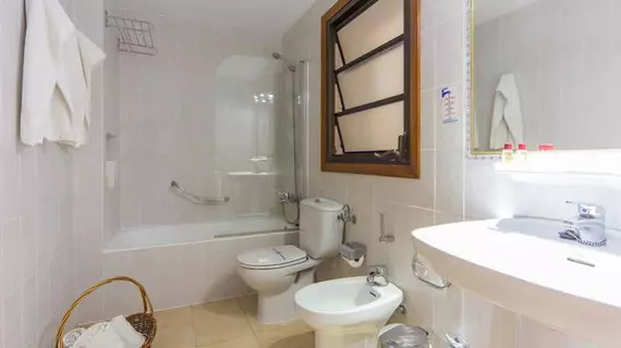 Apartamentos Carlos V | Balearic Adaları - Mayorka Adası - Alcudia