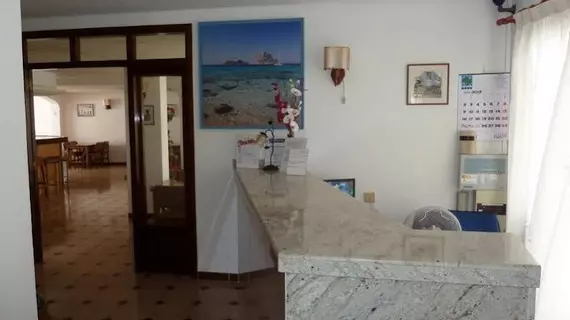 Hostal Horizonte | Balearic Adaları - İbiza Adası - Sant Antoni de Portmany