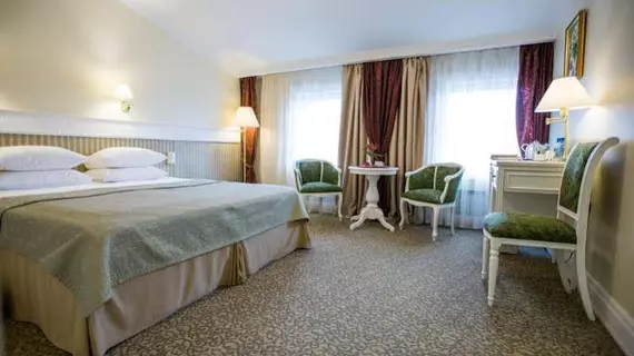 Chekhov Hotel | Sverdlovsk Federal Bölgesi - Yekaterinburg (ve civarı) - Yekaterinburg