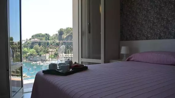 Hotel Baia Azzurra | Sicilya - Messina (vilayet) - Taormina Sahili - Taormina - Mazzaro