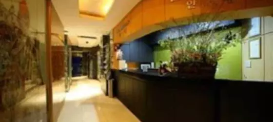 Queen 21 Hotel Sinchon | Gyeonggi - Seul (ve civarı) - Seul - Shinchon