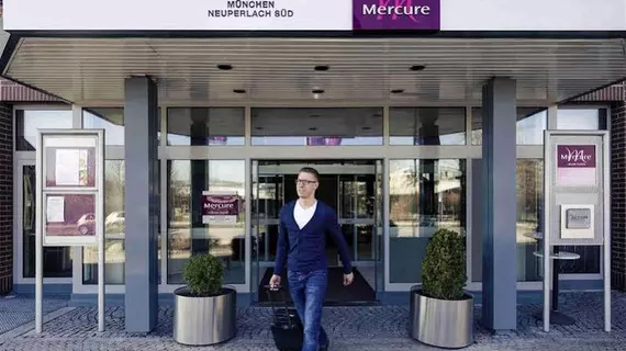 Mercure Hotel München Neuperlach Süd | Bavyera - Münih (ve civarı) - Ramersdorf - Perlach - Perlach