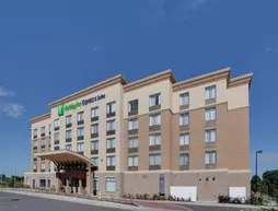 HOLIDAY INN EXPRESS & SUITES ORLEANS SOUTHWEST | Ontario - Ottawa (ve civarı) - Ottawa - Gloucester