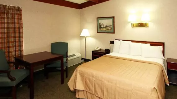 Quality Inn Waynesboro | Virginia - Staunton (ve civarı) - Waynesboro