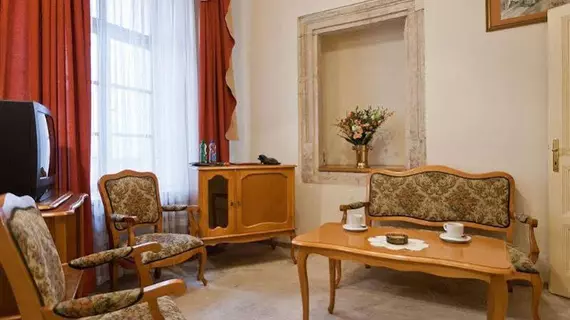 Hotel Saski | Küçük Polonya Voyvodalığı - Krakow (ve civarı) - Krakow - Stare Miasto