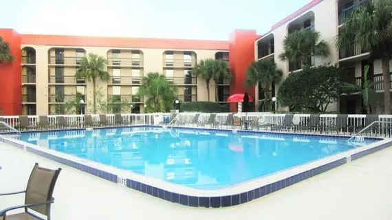 Baymont by Wyndham Orlando Universal Blvd | Florida - Orlando (ve civarı) - Orlando - Kum Gölü