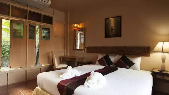 Phuket Chaba Hotel | Phuket (ve civarı) - Karon - Kata Plajı