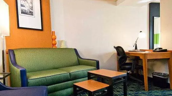 Fairfield Inn and Suites by Marriott Plainville | Connecticut - Hartford (ve civarı) - Plainville