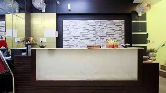 Hotel Universe Inn | Batı Delhi - Ulusal Eyalet Başkenti Delhi - Delhi (ve civarı) - Yeni Delhi - Karol Bagh