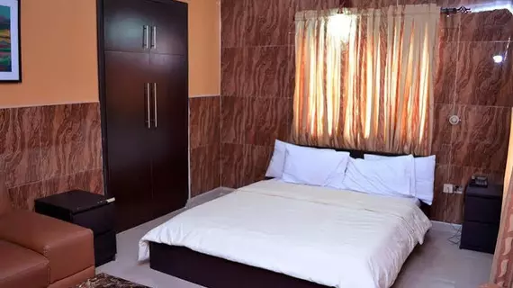 Inglesias s | Lagos (ve civarı) - Lagos - Surulere