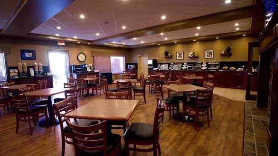 Best Western Plus Meridian | Alberta - Vermilion (ve civarı) - Lloydminster