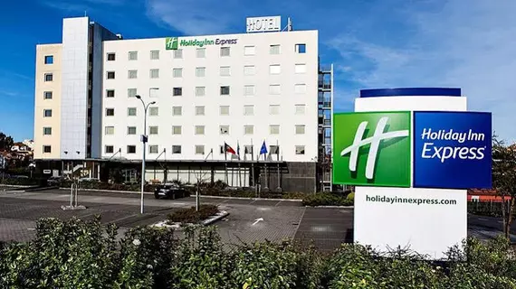 Holiday Inn Express Lisbon-Oeiras | Lizbon Bölgesi - Oeiras - Paco De Arcos