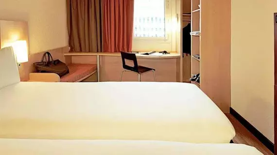 Hôtel ibis Aix en Provence | Provence - Alpes - Cote d'Azur - Bouches-du-Rhone (bölge) - Aix-en-Provence (ve civarı) - Aix-en-Provence