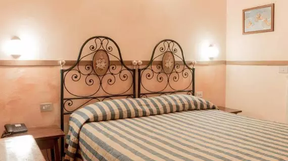 Hotel Monica | Toskana - Floransa (il) - Floransa - Porta al Prato - Santa Maria Novella