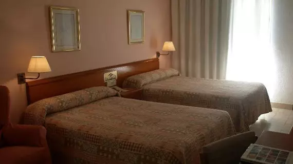 Hotel Los Delfines | Valencia Bölgesi - Castellon (vilayet) - Baix Maestrat - Peniscola