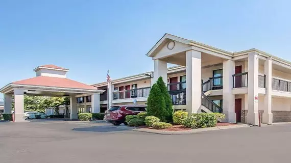 Econo Lodge Inn & Suites Murfreesboro | Tennessee - Nashville-Davidson - Nashville (ve civarı) - Murfreesboro