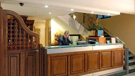 Hotel Julia | Madrid Özerk Topluluğu - Madrid (ve civarı) - Madrid