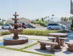 Knights Inn San Bernardino | Kaliforniya - San Bernardino County - San Bernardino (ve civarı) - San Bernardino