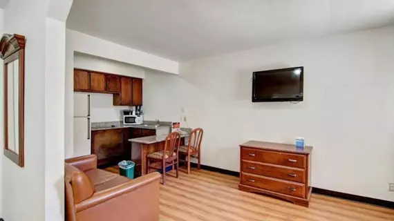 Quality Inn & Suites DFW North | Teksas - Dallas (ve civarı) - Irving