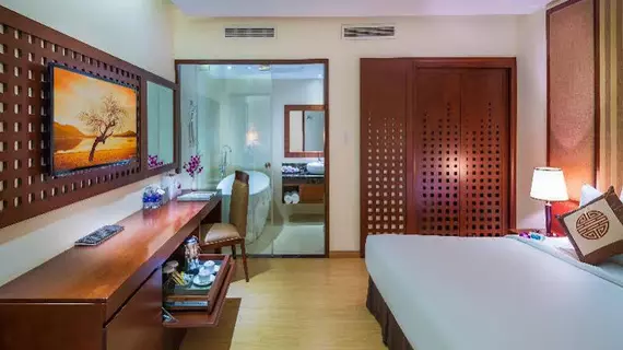 Royal Lotus Hotel Saigon | Binh Duong (vilayet) - Ho Şi Min Şehri (ve civarı) - Ho Chi Minh City - Quận 1 - Japon Mahallesi