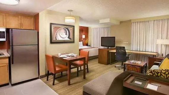 Residence Inn Calgary Airport | Alberta - Calgary (ve civarı) - Calgary