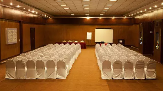 Royal Orchid Resort & Convention Centre | Karnataka - Bengaluru (ve civarı) - Bengaluru - Yelahanka