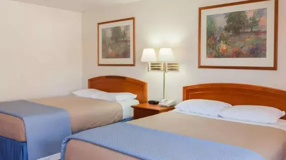 Days Inn Near Six Flags - Magic Mountain | Kaliforniya - Los Angeles County - Castaic