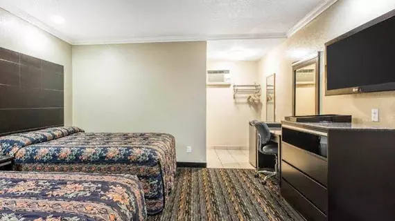 Rodeway Inn San Bernardino | Kaliforniya - San Bernardino County - San Bernardino (ve civarı) - San Bernardino