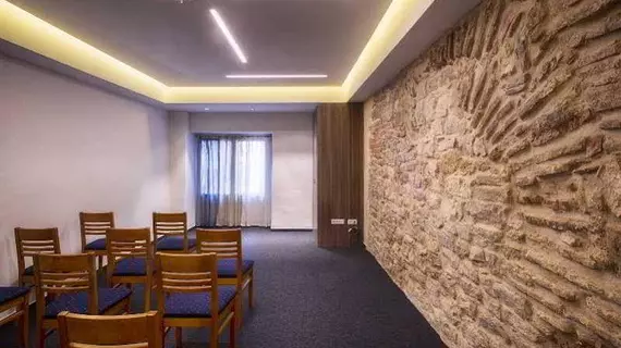 Hotel Slavija | Split-Dalmaçya - Split - Split Eski Kent Bölgesi