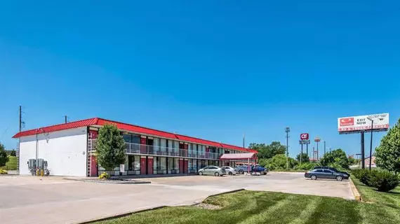 Econo Lodge Oak Grove | Missouri - Kansas City (ve civarı) - Oak Grove