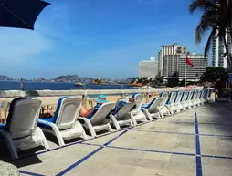 Hotel Acapulco Malibu | Guerrero - Akapulko (ve civarı) - Akapulko - Acapulco Tradicional - Costera Acapulco