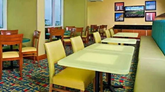 Fairfield Inn Suites Virginia Beach Oceanfront | Virginia - Norfolk - Virginia Beach (ve civarı) - Virginia Beach