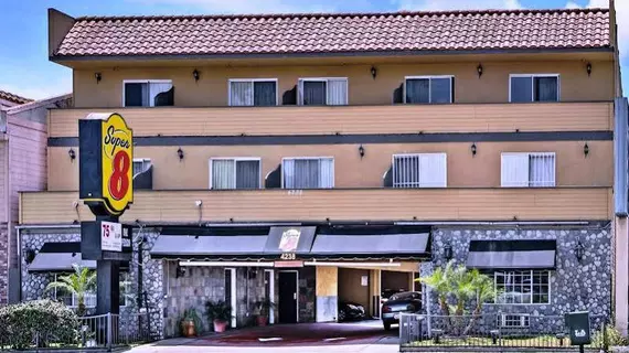 Super 8 by Wyndham Inglewood LAX LA Airport | Kaliforniya - Los Angeles County - Los Angeles - LAX Bölgesi