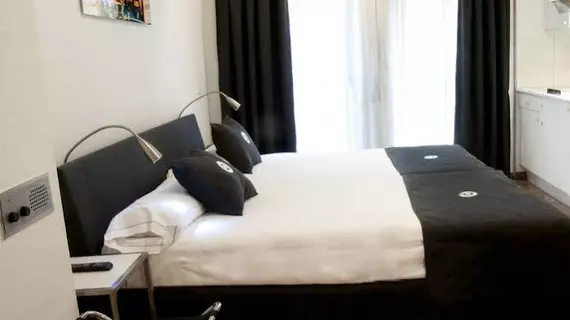 Aparthotel Quo Eraso | Madrid Özerk Topluluğu - Madrid (ve civarı) - Madrid