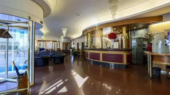 Hotel Ambassador | Abruzzo - Teramo (il) - Tortoreto