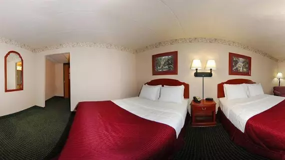 Clarion Hotel and Convention Center Baraboo | Wisconsin - Wisconsin Dells (Wisconsin Vadileri) (ve civarı) - Baraboo - West Baraboo