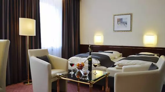 Centro Hotel Esplanade | Kuzey Ren-Westfalia - Düsseldorf (ve civarı) - Düsseldorf - Friedrichstadt