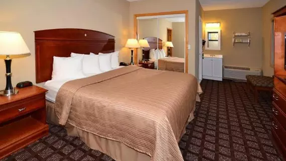 Quality Inn & Suites Northampton | Massachusetts - Springfield (ve civarı) - Northampton