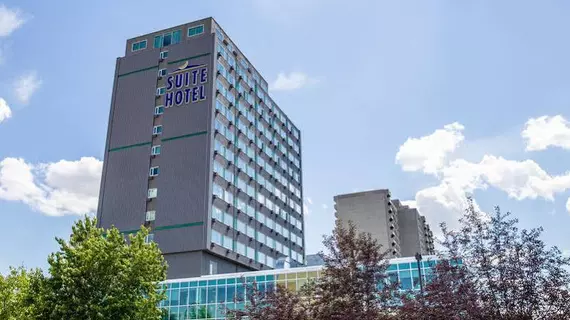 Campus Tower Suite Hotel | Alberta - Edmonton (ve civarı) - Edmonton