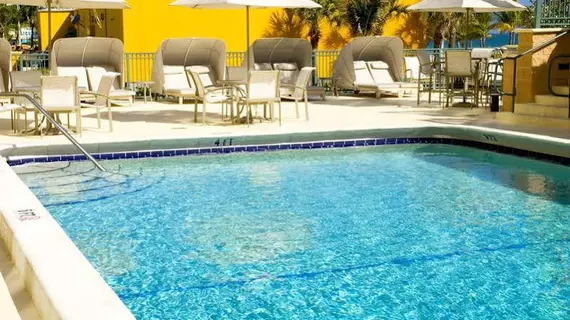 Courtyard By Marriott Fort Lauderdale Beach | Florida - Fort Lauderdale (ve civarı) - Fort Lauderale