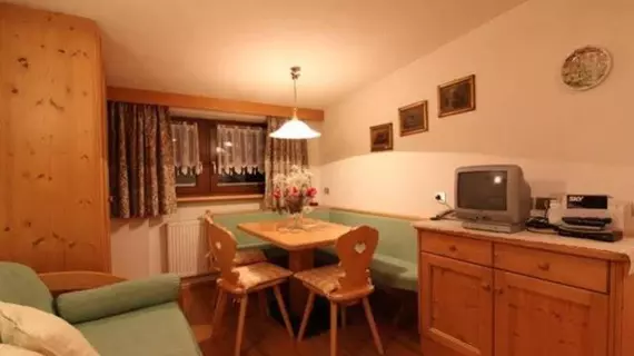 Residence Salvan | Trentino-Alto Adige - Güney Tirol (il) - Corvara in Badia