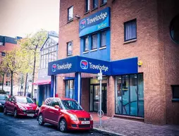 Travelodge Belfast | Kuzey İrlanda - Antrim (kontluk) - Belfast (ve civarı) - Belfast - Belfast Merkez Bölgesi