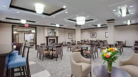 HOLIDAY INN EXPRESS & SUITES ORLEANS SOUTHWEST | Ontario - Ottawa (ve civarı) - Ottawa - Gloucester