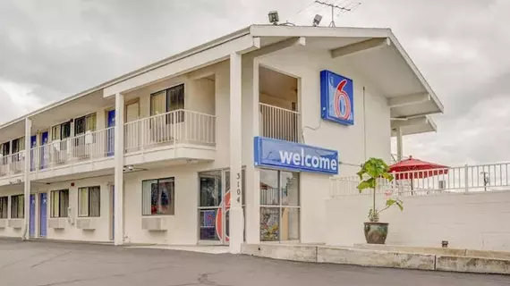 Motel 6 Portland Central | Oregon - Portland (ve civarı) - Portland