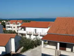 Apartmani Klara | Split-Dalmaçya - Supetar