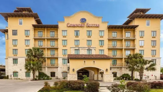 Comfort Suites Alamo Riverwalk | Teksas - San Antonio (ve civarı) - San Antonio - San Antonio Merkezi