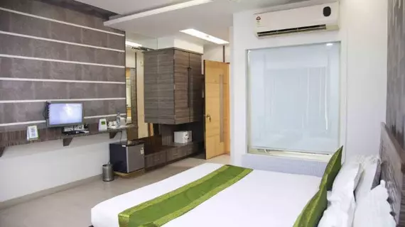 OYO 1000 Hotel Admiral Suites | Maharaştra - Aurangabad