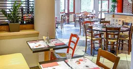 ibis Marseille Est La Valentine | Provence - Alpes - Cote d'Azur - Bouches-du-Rhone (bölge) - Marseille (ve civarı) - Marsilya - Saint-Menet