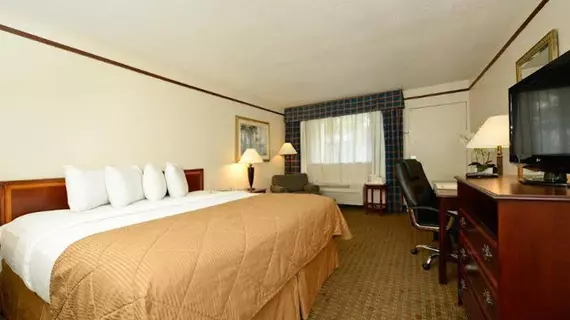 Quality Inn & Suites Near Fort Sam Houston | Teksas - San Antonio (ve civarı) - San Antonio