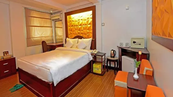 Clover Hotel | Yangon - Bahan